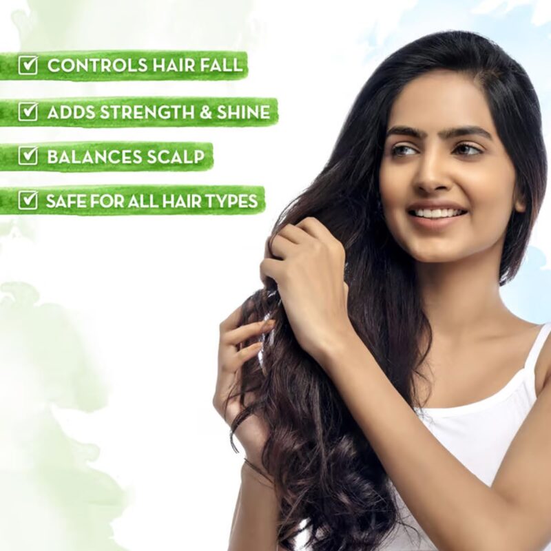 Mamaearth Onion Hair Oil with Onion Oil & Redensyl for Hair Fall Control | Boosts Hair Growth | Adds Strength & Shine | 150 ml - Image 2